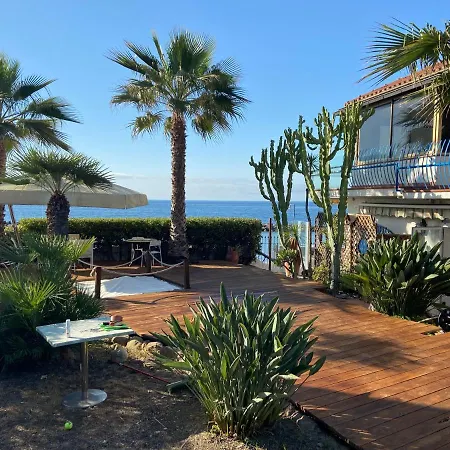 Rita Sea Front View - Parcheggio Gratuito In Penzion 4*
