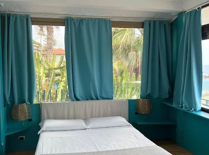 Rita Sea Front View - Parcheggio Gratuito In 4* Sanremo