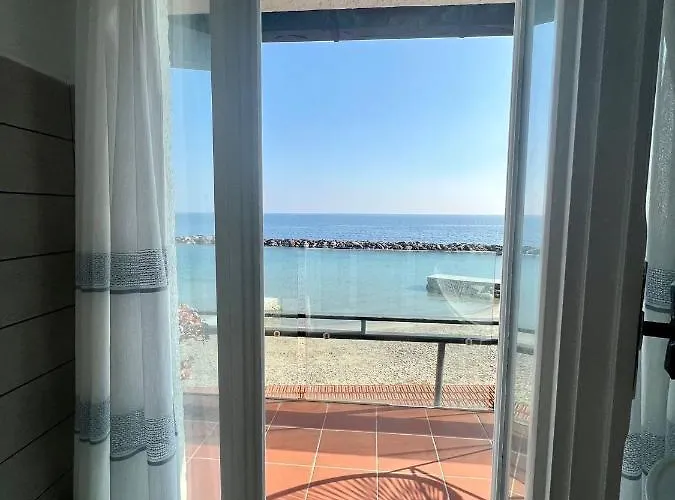 Rita Sea Front View - Parcheggio Gratuito In 4* Sanremo
