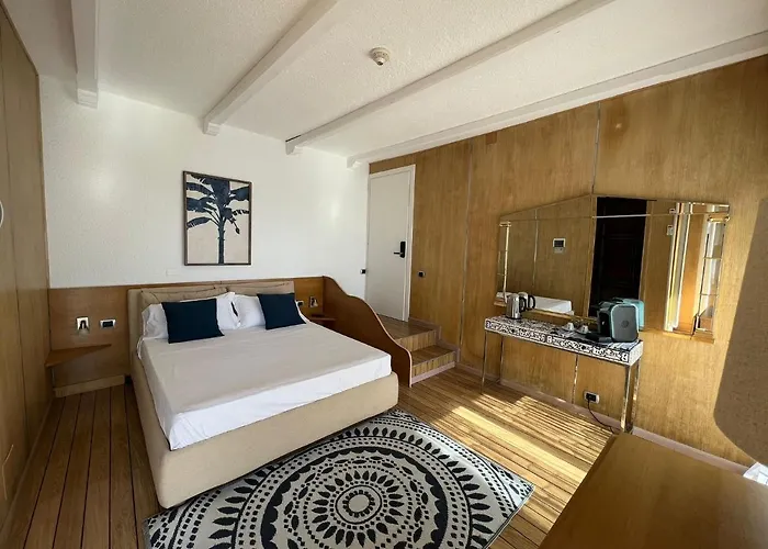 Rita Sea Front View - Parcheggio Gratuito In Sanremo