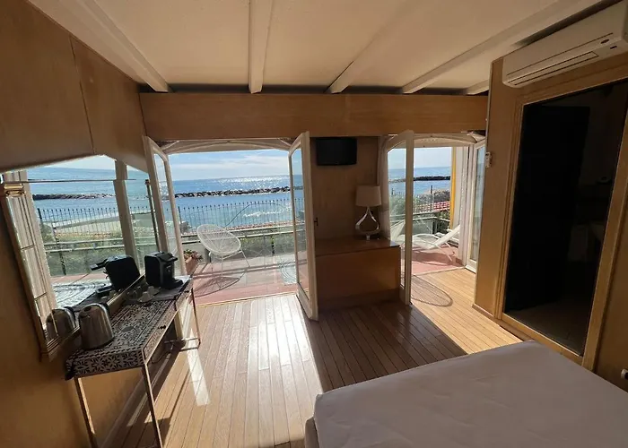 Rita Sea Front View - Parcheggio Gratuito In Guest house Sanremo